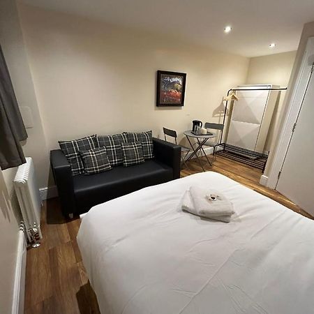 Modern Double Room With Sofa Edimburgo Exterior foto