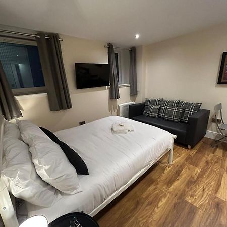 Modern Double Room With Sofa Edimburgo Exterior foto