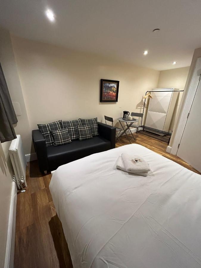 Modern Double Room With Sofa Edimburgo Exterior foto